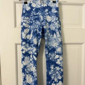Lululemon Wunder Under Pant (Hi-Rise) Shibori
Shibori Varsity Blue White size 2